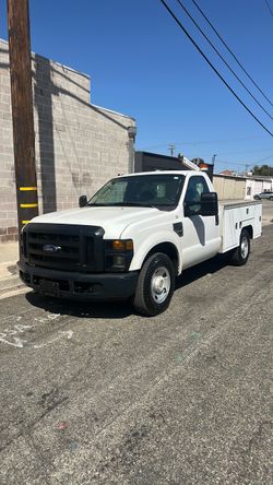 2009 Ford 250 service bed