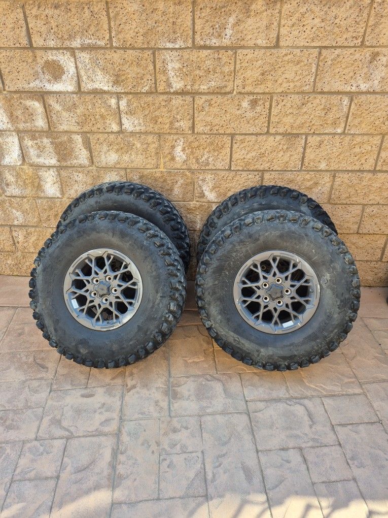 MAXXIS 32X10XR15 FOR POLARIS PRO R