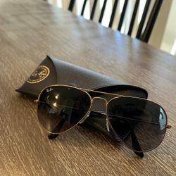 Ray-Ban Aviator Sunglasses