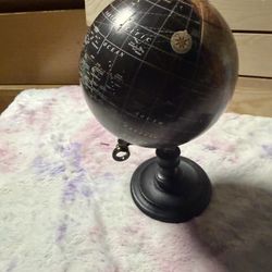 Table top globe