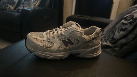 New balances purple brownish and white size 4.5 boys