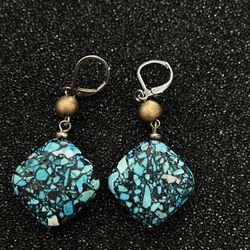 Stone Drop Earrings 