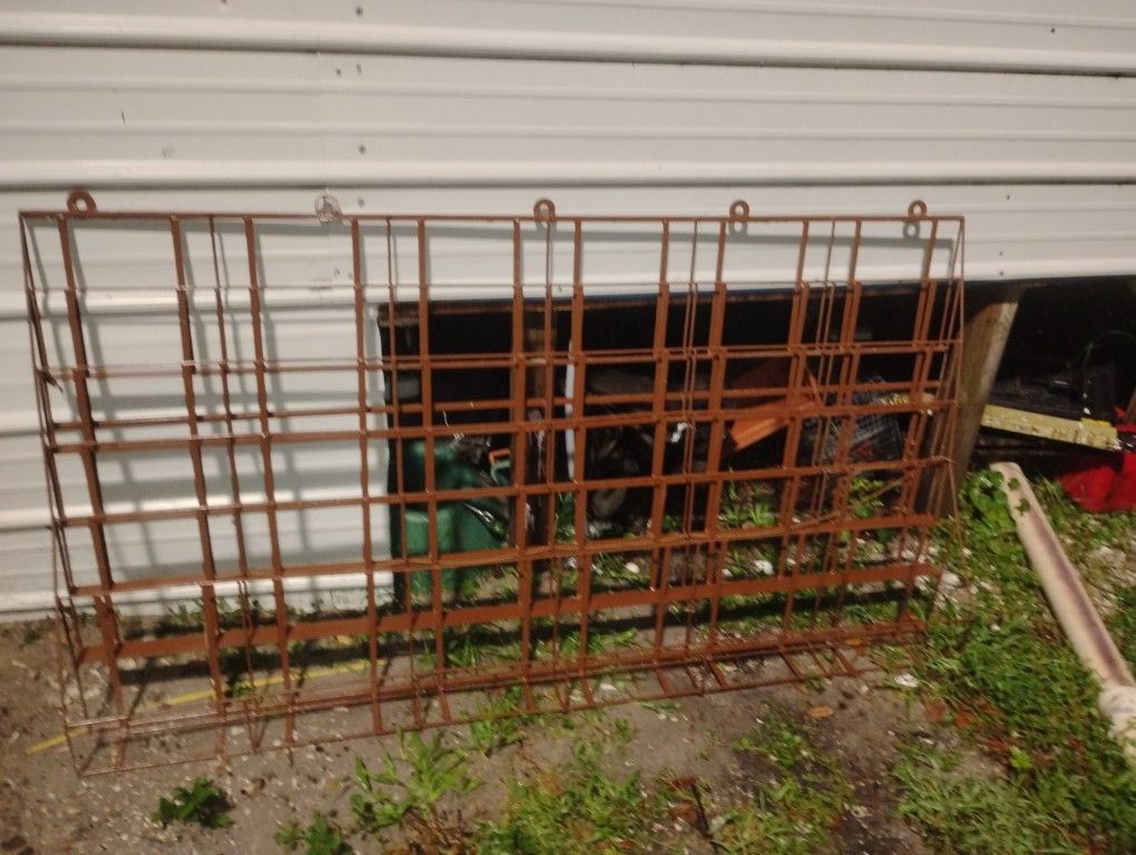 Magazine Brochure Rack