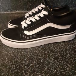 Vans womens 7.5 Great Condition 