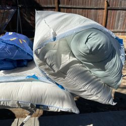 Pillows $5 - Restroom Carpet 5$ - Towel 4$ Good Condition Used - 