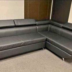 Moderno Black Contemporary Sectional With Adjustable Headrests. Brand New. 