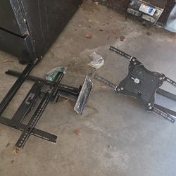 Armstrong full motion and basic tilt mount