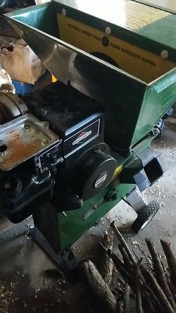 Mighty Mac wood chipper ( not working properly )