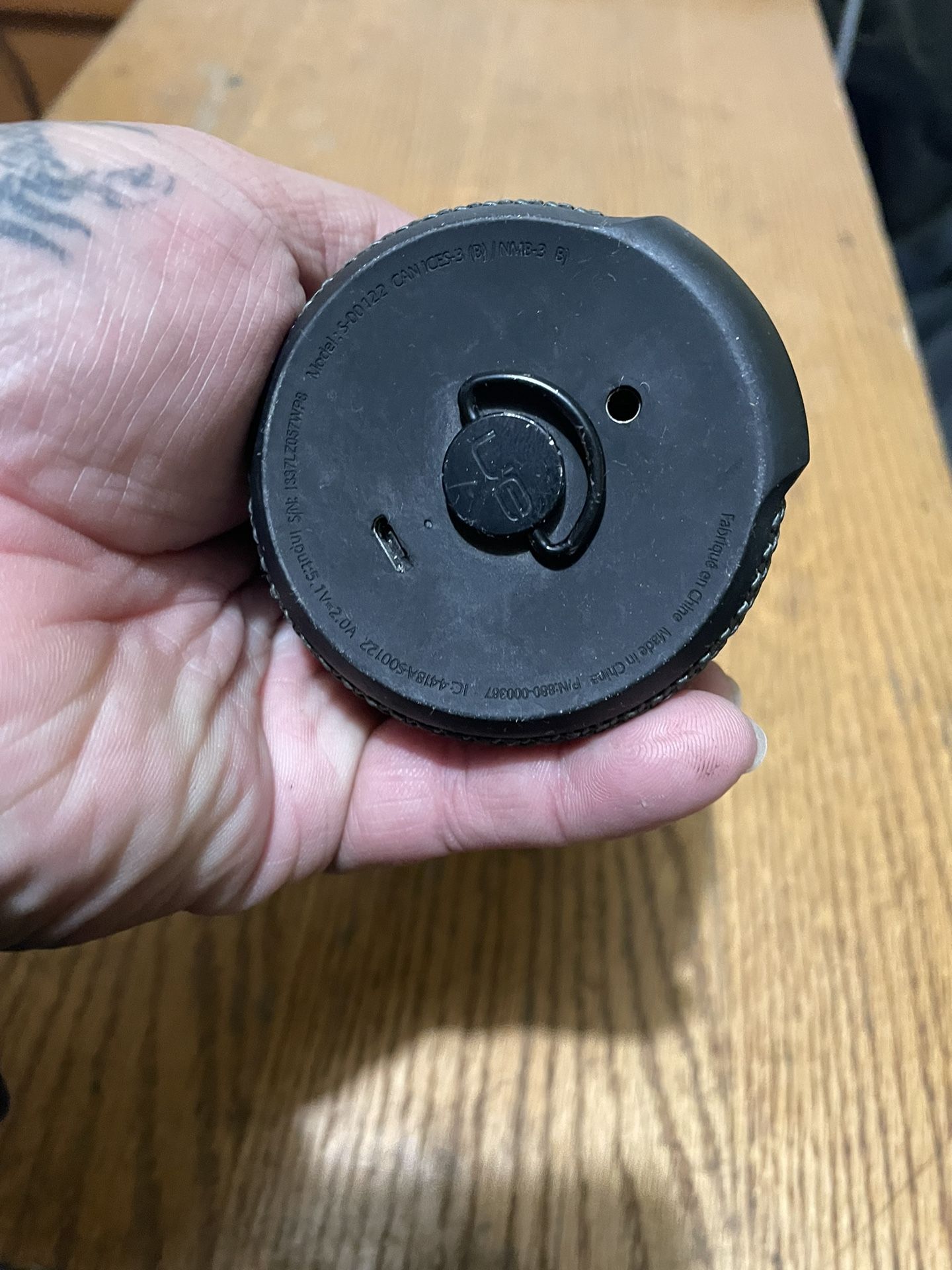 Logitech Ultimate Ears UE Boom S00122 Wireless Bluetooth Speaker w