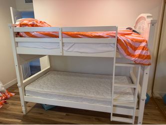 Twin Bunk Bed