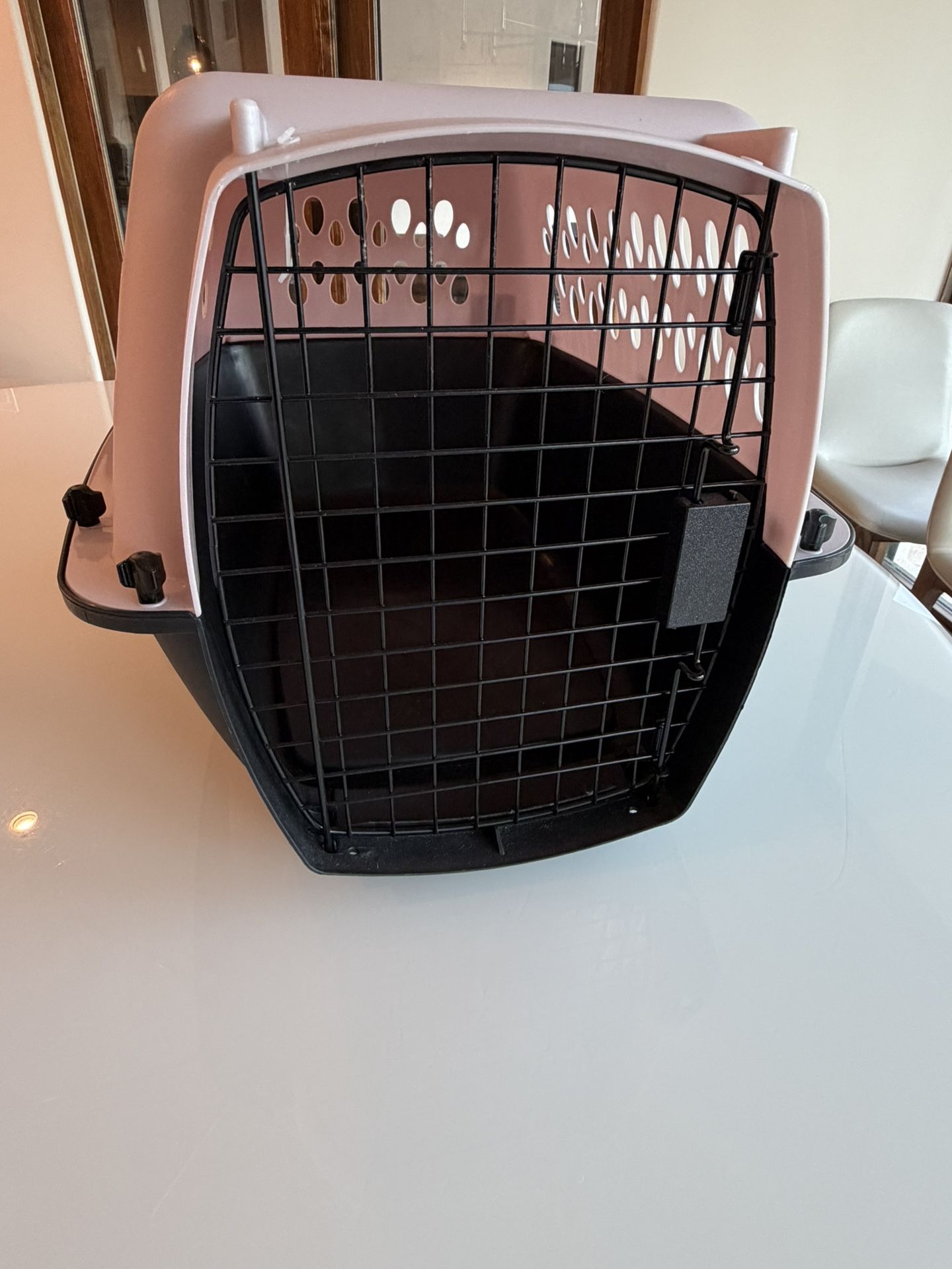 Pink & Black Pet Carrier – Small Dog or Cat Crate 🐶🐱