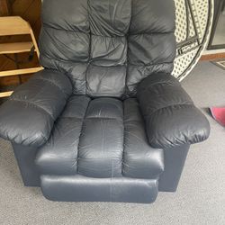 Lazy Boy Super Comfy Chair.. 