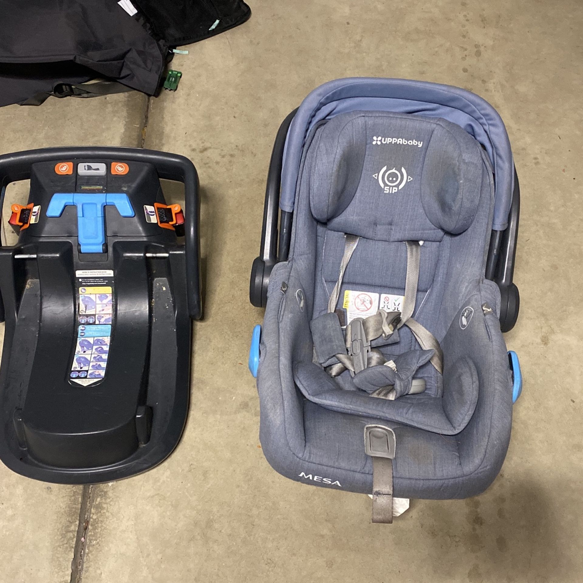 Uppababy Mesa with Two Bases