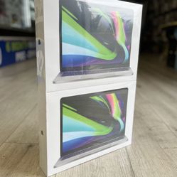 MacBook Pro 13 inch M2 Chip (New)