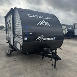 Catalina 17 Ft Bunk