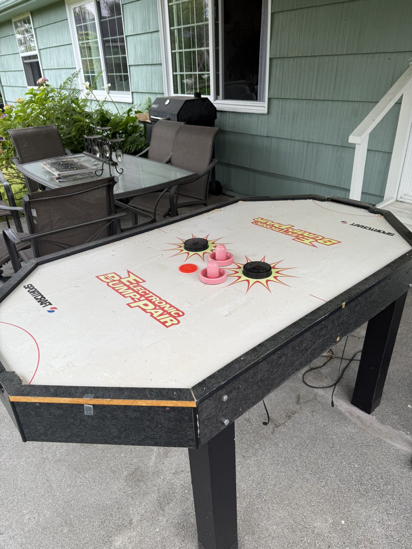 Air Hockey