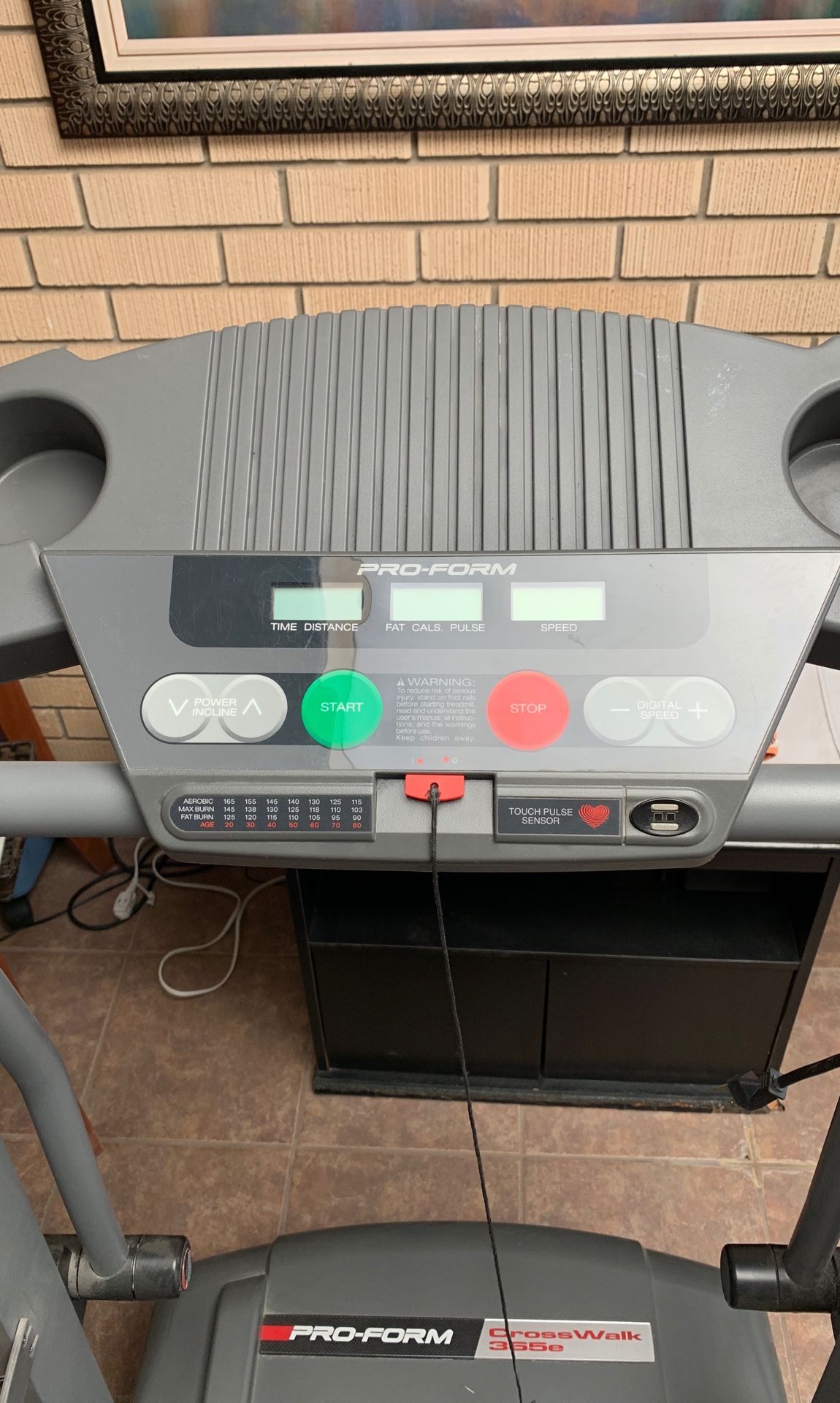 Treadmill ProForm CrossWalk 365e for Sale in El Paso, TX OfferUp