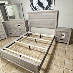 Bedroom Set Queen Or King 