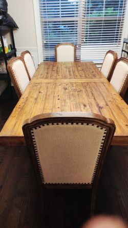 DINNING ROOM TABLE