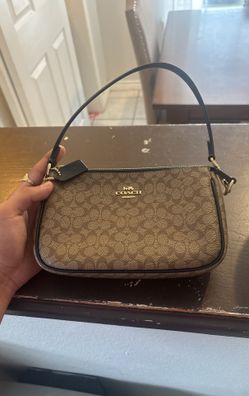 nolita 19 coach