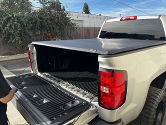 Soft Folding Truck Bed Cover With INSTALLATION For 2015 To Present F150 Ford With 6.5 Foot Bed