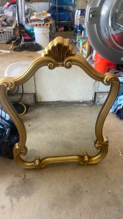 Framed mirror
