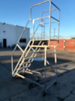 6 foot ladder