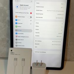 iPad Pro M1 w/ Original Charger