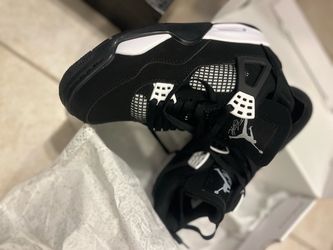 Air Jordan 4 Black and White Sneakers size 7.5/8