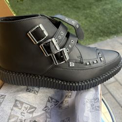 TUKskin 3-Buckle Pointed Creeper Boot