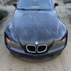 BMW Z3 Parts out