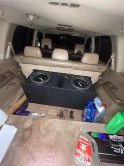 Dual Subwoofer Speaker Box Enclosure