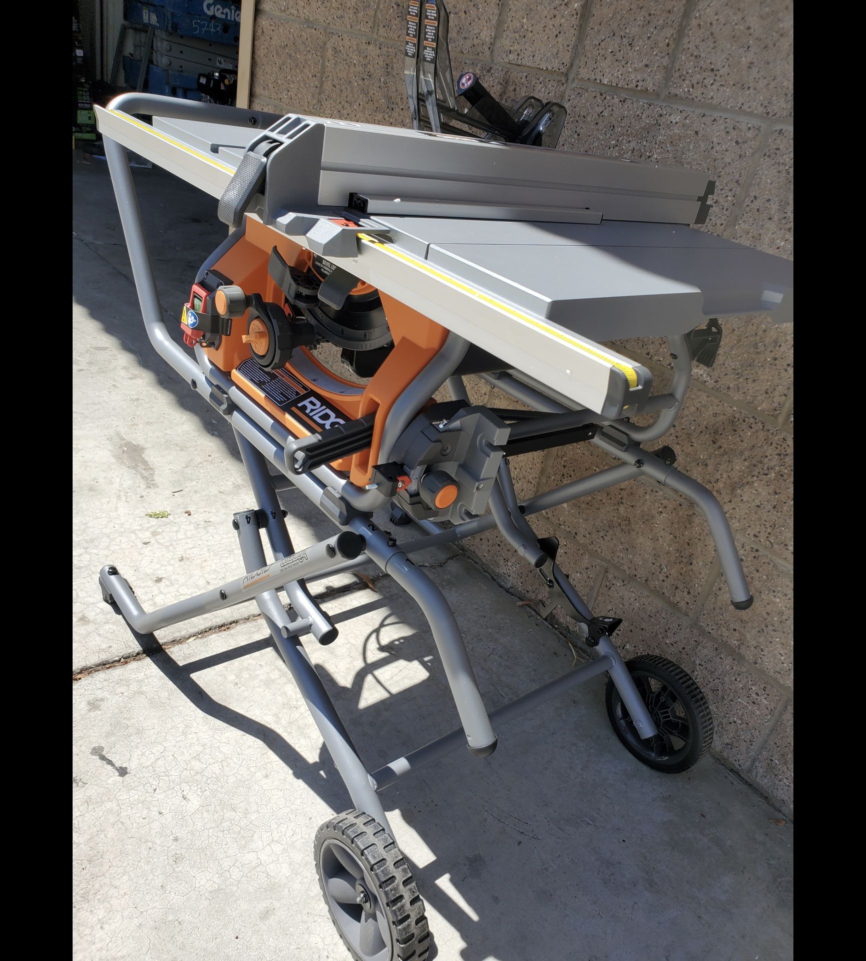 RIDGID 15 Amp 10 in. Portable Corded Pro Jobsite Table Saw with Stand