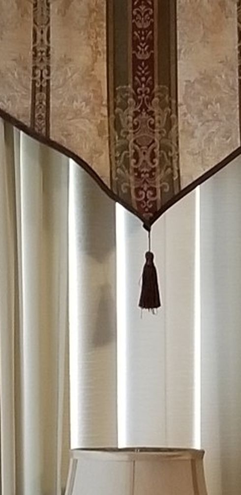 Drapes + Valances - Croscill Townhouse Dover Manor Dunhill