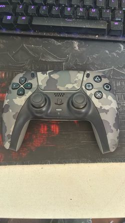PS5 DualSense Wireless Controller Gray Camo