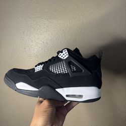 Jordan 4 White Thunder 