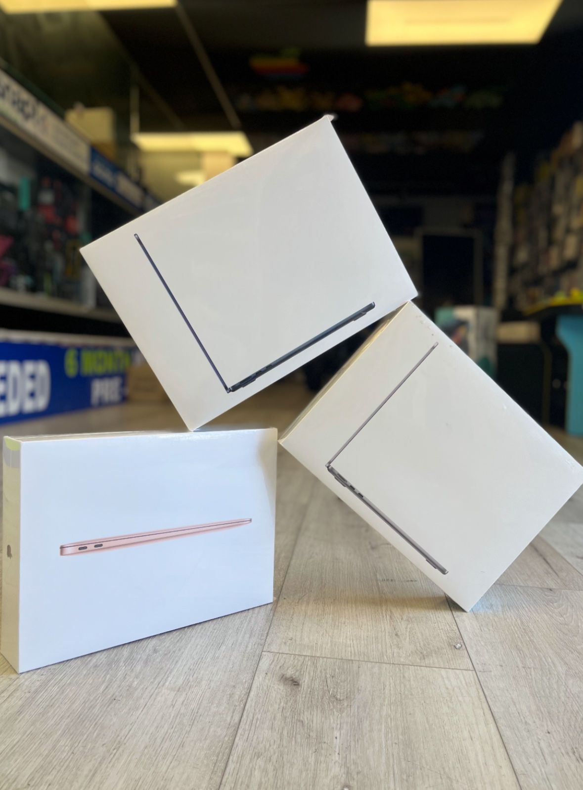 MacBook Air M1, M2, M3, & M4 Available (Take It Home In Payments/ llévalo a casa en pagos 