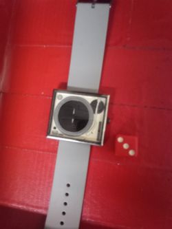 Flud Record Table Watch