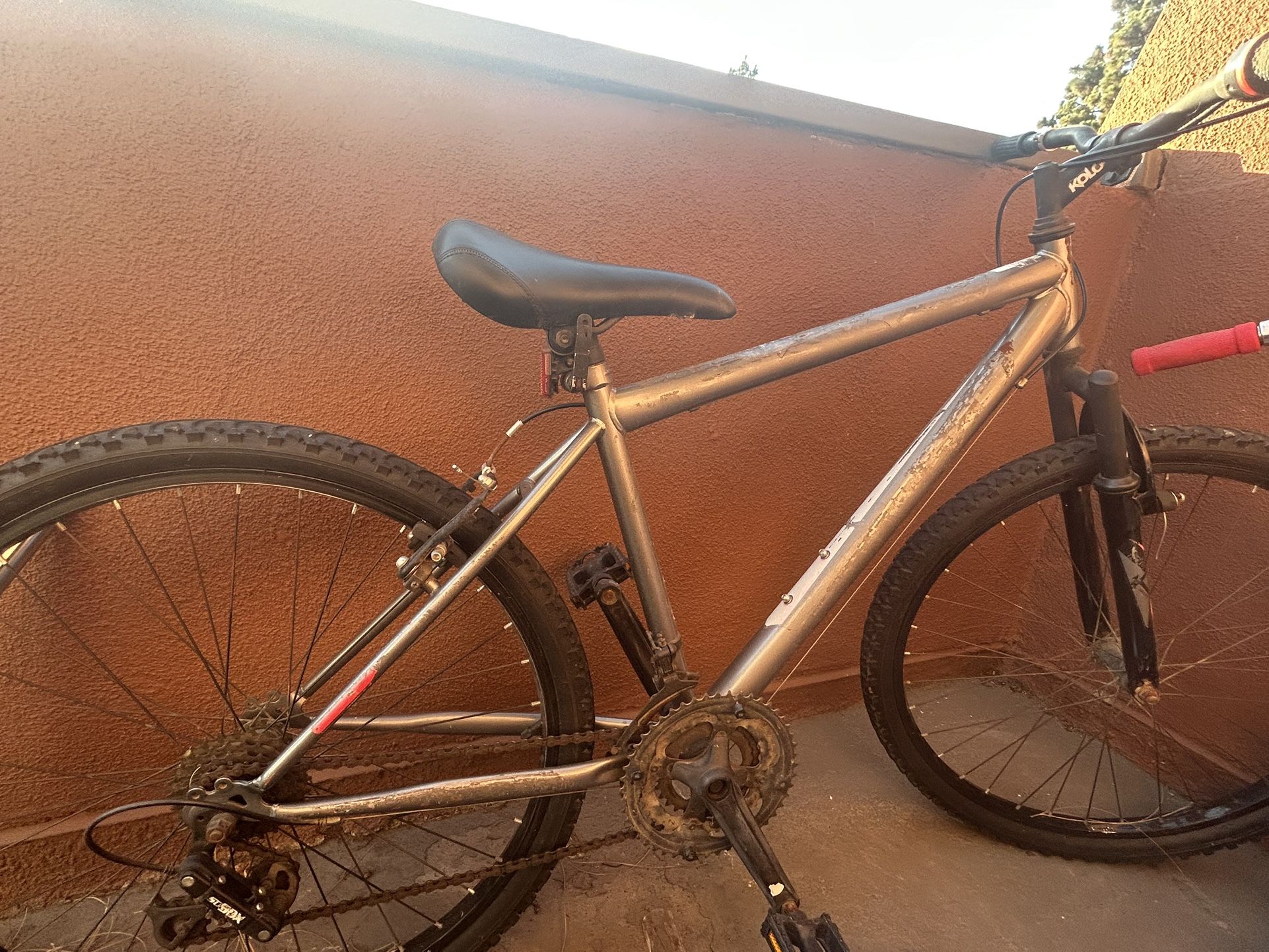 Used Huffy Mountain Bike Needs Air $35
