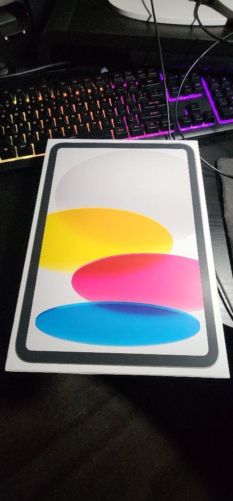 2025 Apple IPad A16 White