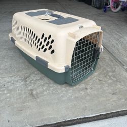 Pet Taxi Petmate Dog/Cat Carrier 12x12x22