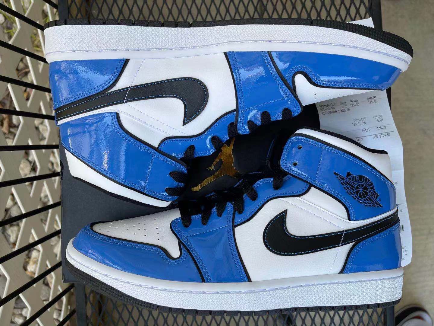 Jordan 1 Mid Signal Blue