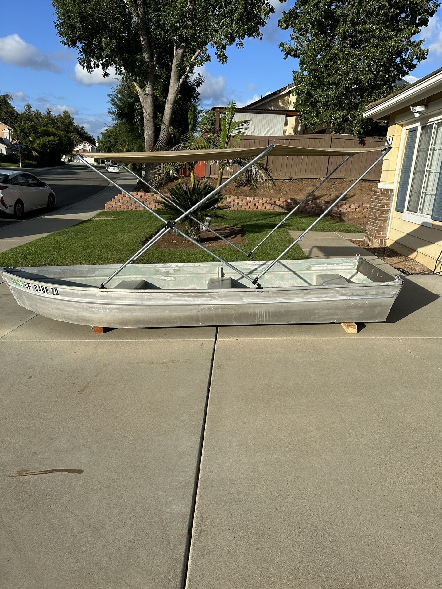 12’ Aluminum Fishing Boat