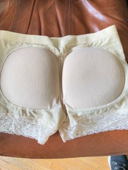 Padded hip shaper