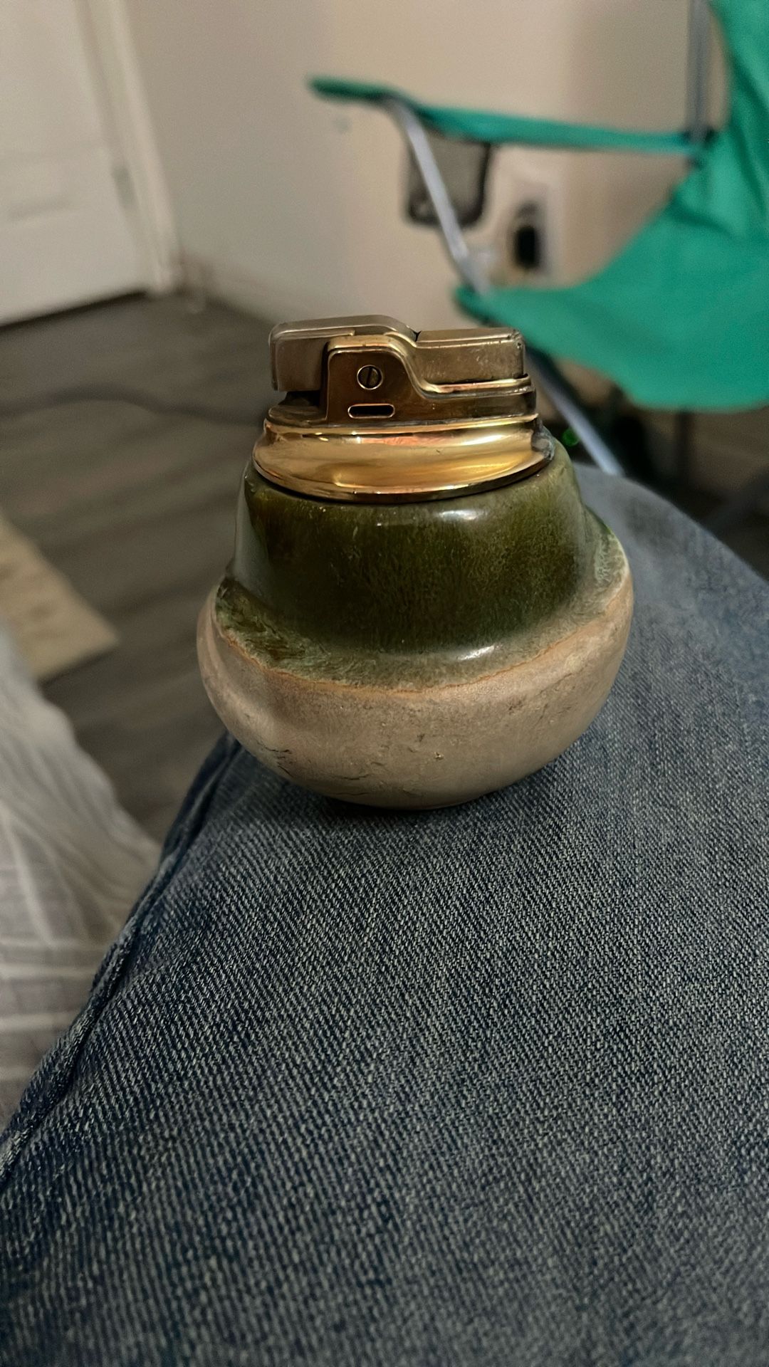 Vintage Ronson Fiesta table lighter