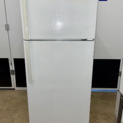 White Top Freezer Refrigerator