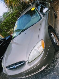 2004 Ford Taurus $800 TOTAL PRICE