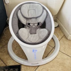 Baby Munchkin Swing 
