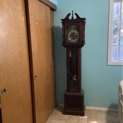 1976 Vintage Emperor Grandfather Clock