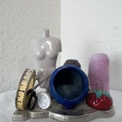 Sewing Needles&bobbin Holder / Paper Weight 